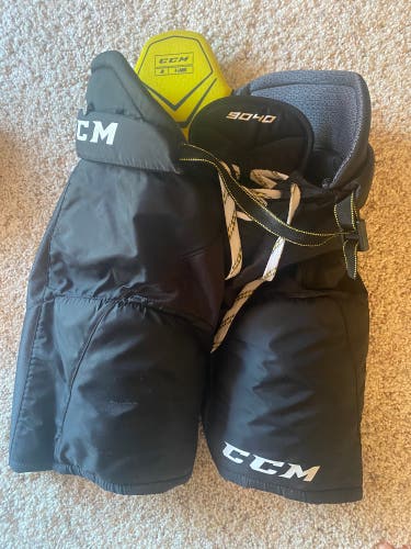 Used XL CCM Tacks 9040 Hockey Pants