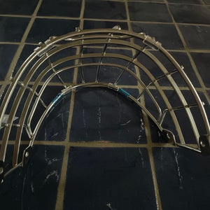 Ccm axis xf goalie cage