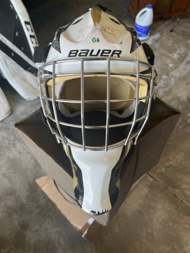 Senior Bauer NME3 Goalie Mask