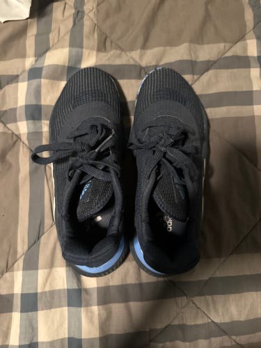 Used Men's Adidas Shoes