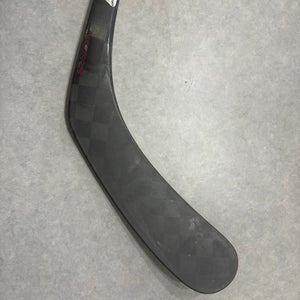 Used Intermediate Bauer Left Hand P92 Vapor Hyperlite 2 Hockey Stick