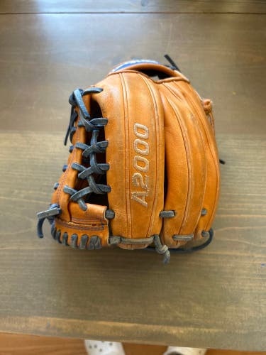 Used 2019 Infield 11.5" A2000 Baseball Glove