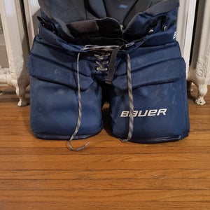 Bauer Elite Hockey Goalie Pants. Size Intermediate Large