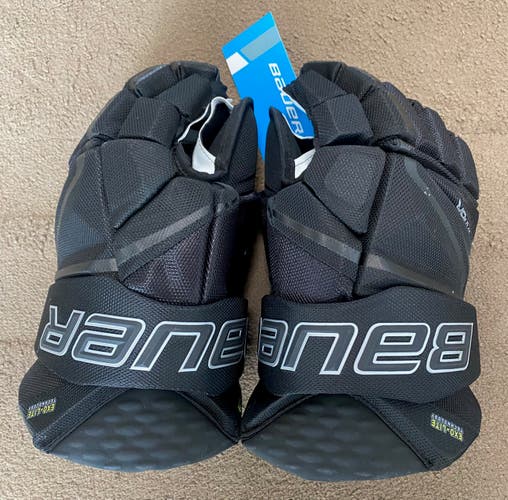 New Bauer Vapor Hyperlite Gloves 14"