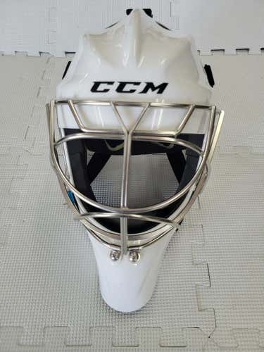 Used Ccm 7000 Sr One Size Goalie Helmets And Masks