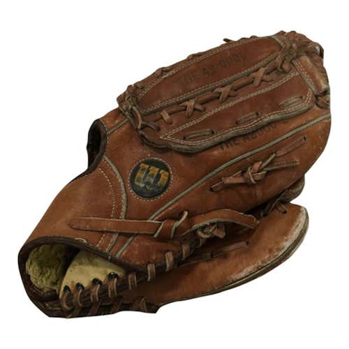 Used Wilson A2000 11 1 2" Baseball & Softball Fielders Gloves