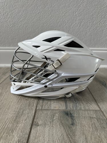 White Cascade XRS Helmet