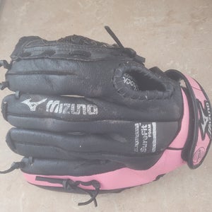 Used Right Hand Throw Mizuno Prospect Softball Glove 11"