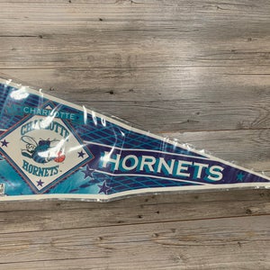 CHARLOTTE HORNETS VINTAGE 1990'S NBA WINCRAFT PENNANT - DEADSTOCK