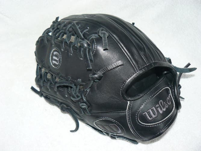 Used Wilson Left Hand Throw A2000 Baseball Glove 11.5"
