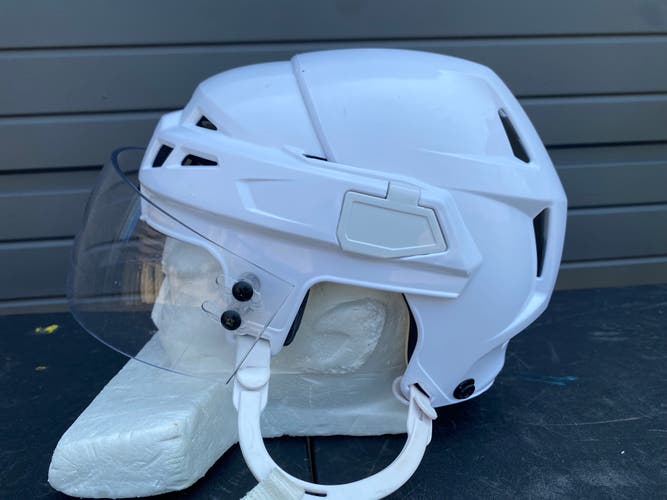 CCM Vector V08 Pro Stock Hockey Helmet Oakley Visor Combo Small White 3769