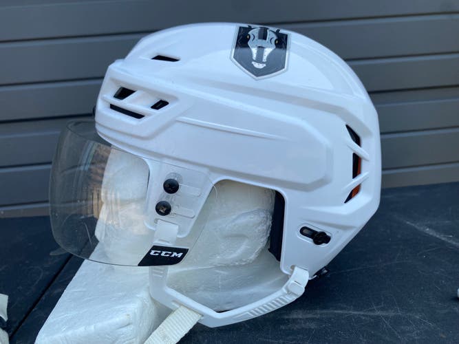 CCM Tacks 710 Pro Stock Hockey Helmet CCM Visor Combo Small White 3770