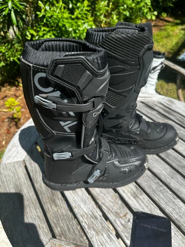 O’Neal Element Youth motocross boots NWOT