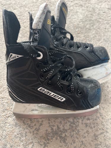 Used Youth Bauer Supreme S140 Hockey Skates Regular Width 10