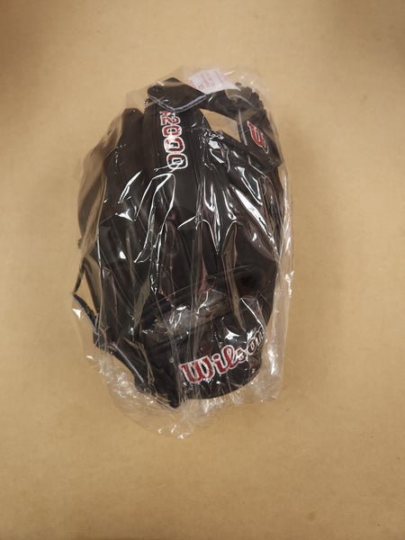 New 2024 Matt McLain Wilson April GOTM Right Hand Throw Infield A2000 Baseball Glove 11.5"