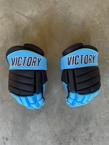 Brand New Pro Stock Custom Size 14 Hockey Gloves