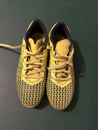 Yellow Used Size 3.0 (Women's 4.0) Under Armour Cleats