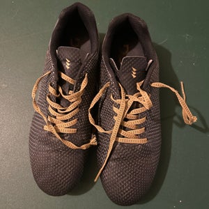 Used Size 6.0 (Women's 7.0) DSG Cleats