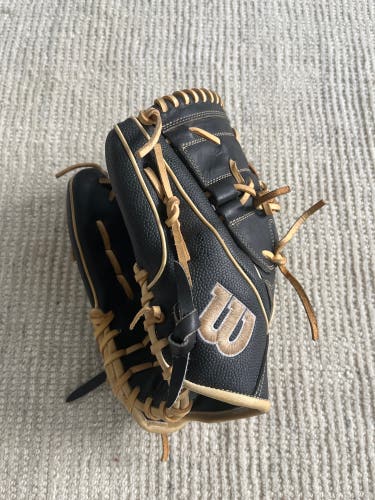New 2023 Pitcher's 12" A2000 Baseball Glove