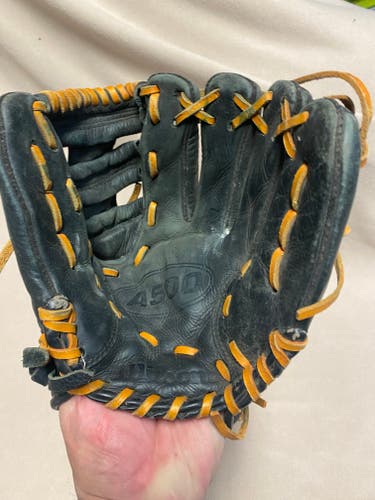 Used Right Hand Throw Wilson Infield A500 Baseball Glove