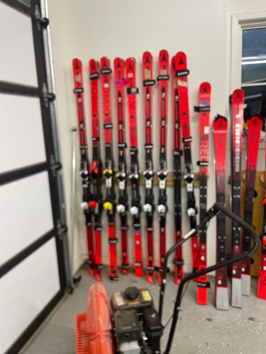 Used 218 cm Redster FIS DH Skis