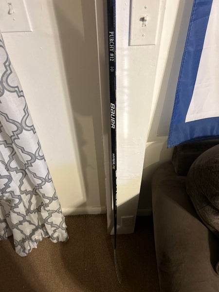 Used Senior Bauer Right Handed P92 Pro Stock Vapor Hyperlite Hockey Stick