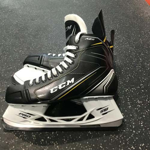 Used Ccm Rib Pro 2 Senior 10 Ice Hockey Skates