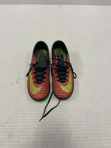 Used Nike Senior 6.5 Indoor Soccer Turf Shoes