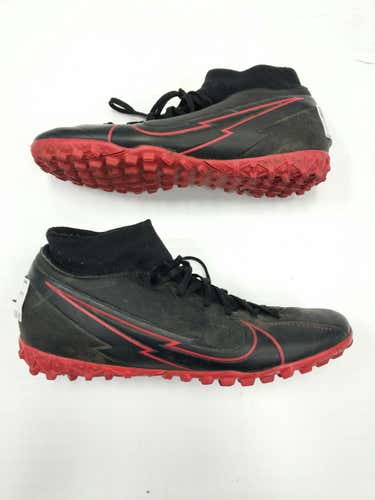 Used Nike Senior 7.5 Cleat Soccer Turf Shoes