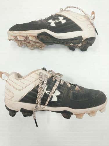 Used Under Armour Authentic Collection Junior 03.5 Baseball And Softball Cleats