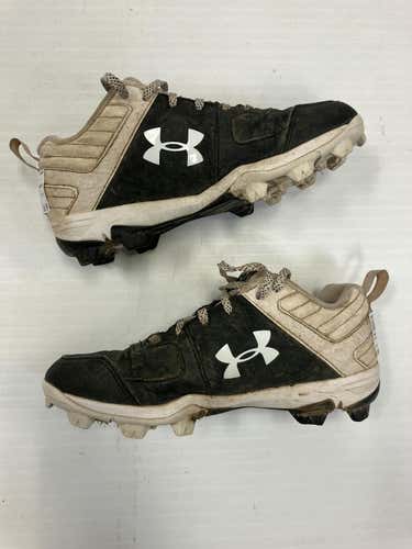 Used Under Armour Lead Off Junior 04.5 Baseball And Softball Cleats