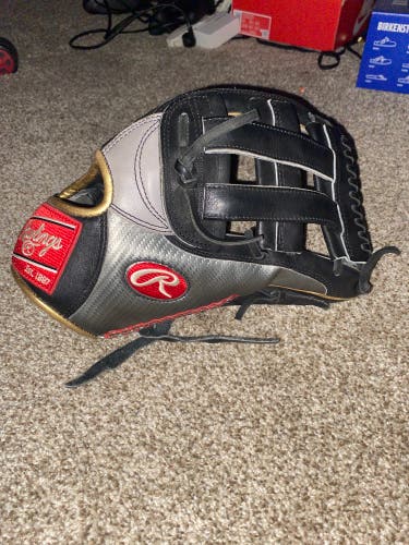 Used Outfield 12.75" Heart of the Hide Baseball Glove