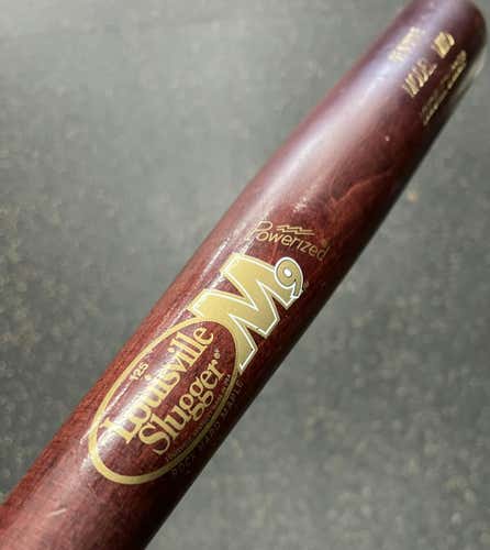 Used Louisville Slugger M9 Maple M110 33" Wood Bats
