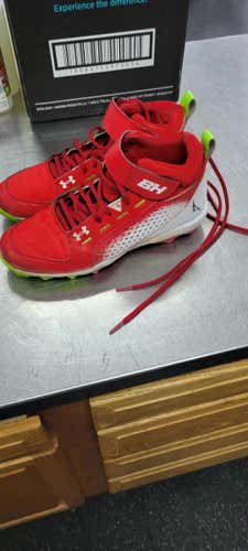 Used Under Armour Bryce Harper 7.5 Senior 7.5 Baseball And Softball Cleats