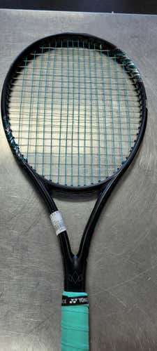 Used Diadem Nova Lite 4 1 4" Tennis Racquets