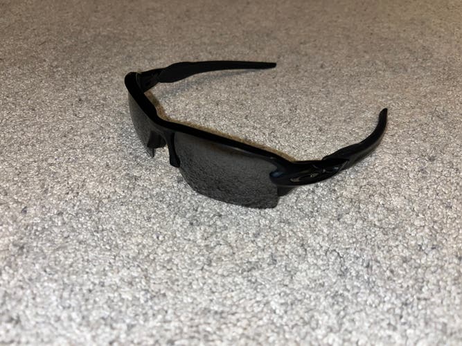 Oakley Flak 2.0 XL- retail price $250- All Black- Lightly Used - No scratches
