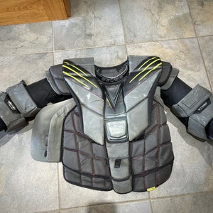 Used XL Bauer Hyperlite Goalie Chest Protector
