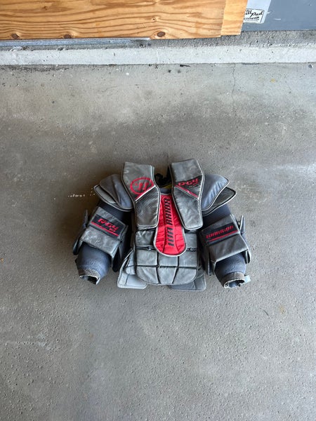Used Warrior Ritual G4 Medium Goalie Chest Protector