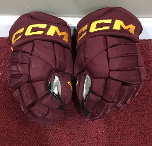 University Of Minnesota Size 13 Ccm pro gloves gloves Item#MN13GL