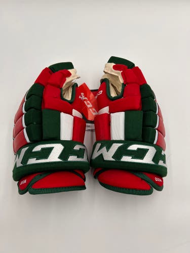 New New Jersey Devils Retro CCM 15" Pro Stock Wood HG97XP Gloves