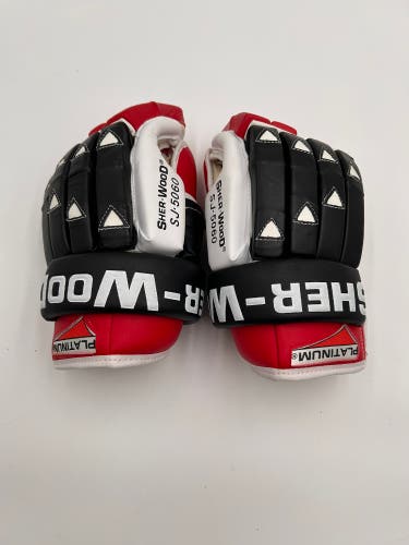 New Sher-Wood 13" Pro Stock Platinum Gloves
