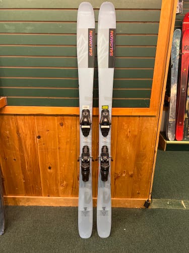 Used All Mountain With Bindings Max Din 13 QST 98 Skis