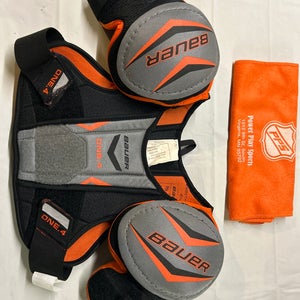 Bauer One.4 Shoulder Pad Youth Large