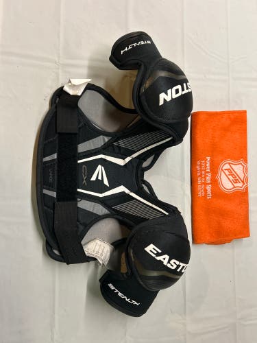 Easton Stealth CX Shoulder Pad Youth Large