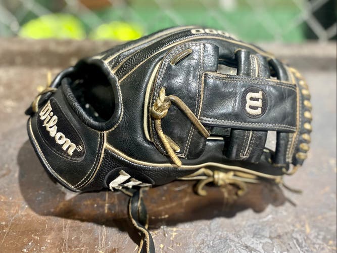 Used Wilson Infield A2000 Baseball Glove 11.5"