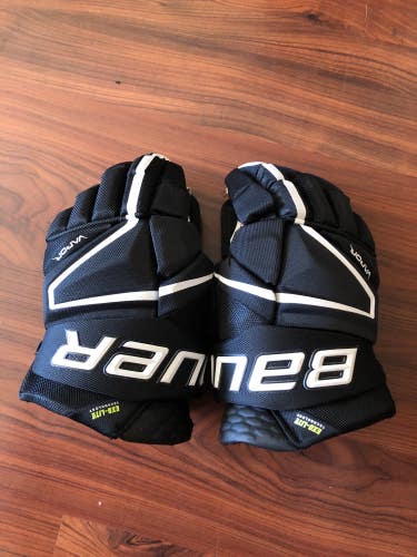 Used Senior Bauer Vapor Hyperlite Gloves 13"