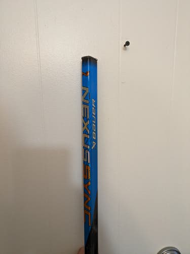Intermediate Used Right Handed Bauer Nexus Sync Hockey Stick P92