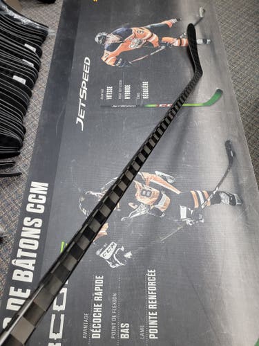 P28 | 55 Flex NEW! Intermediate Carbon Pro Extra Lite Left Hand Hockey Stick P28 Pro Stock