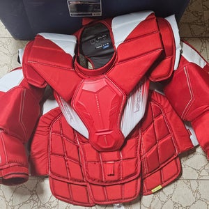 Used Small Bauer Hyperlite 2 Goalie Chest Protector