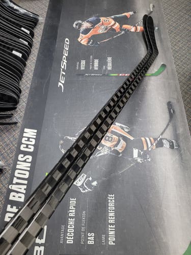 2 PACK | P28 | 75 Flex NEW! Senior Carbon Pro Extra Lite Left Hand Hockey Stick P28 Pro Stock